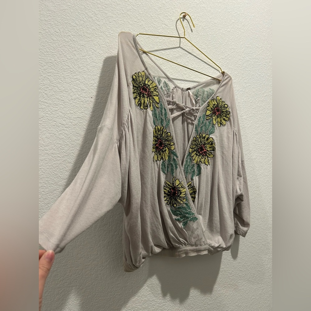 Free People Gotta Love It embroidered gray cotton linen Cream Embellished Blouse - Picture 3 of 8